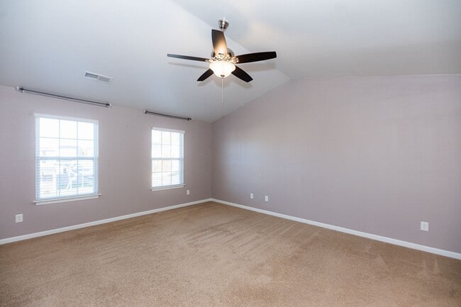 Building Photo - Beautifully 4-bedroom, 2.5-bathroom spacious 2-story home in the Reedy Fork Ranch in Greensboro