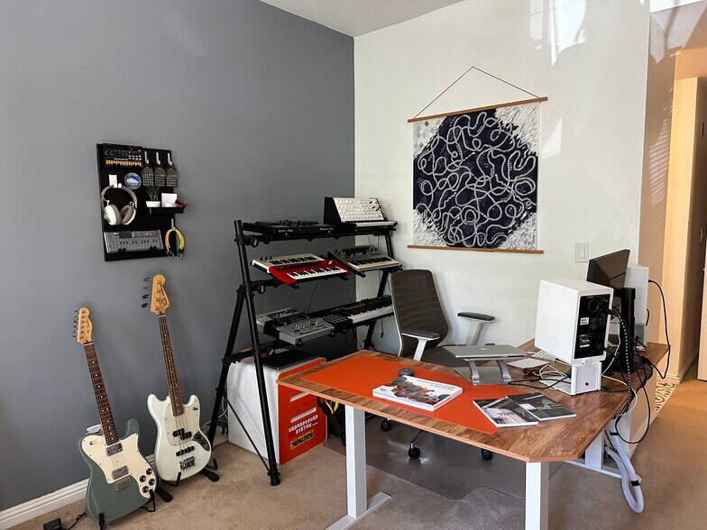Bedroom used as office primary wall gray - 10021 Tabor Street