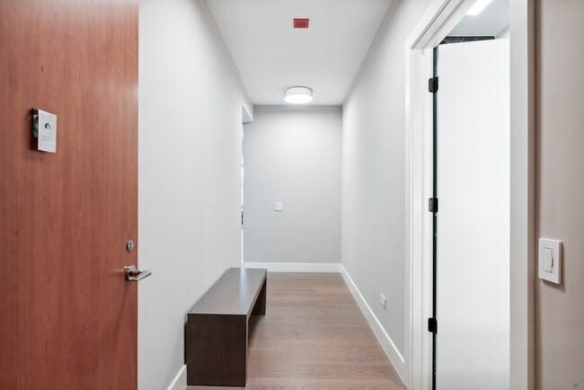 Building Photo - 501 N Clinton St