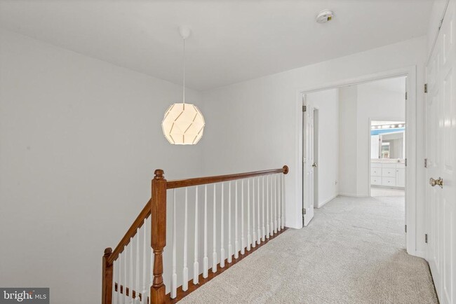 Building Photo - 22576 Welborne Manor Square