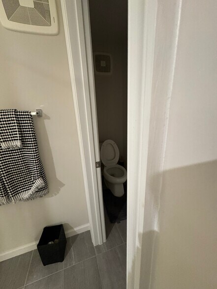 Building Photo - 10505 Neil Armstrong Way