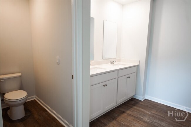 Building Photo - 102 Red Admiral Ln