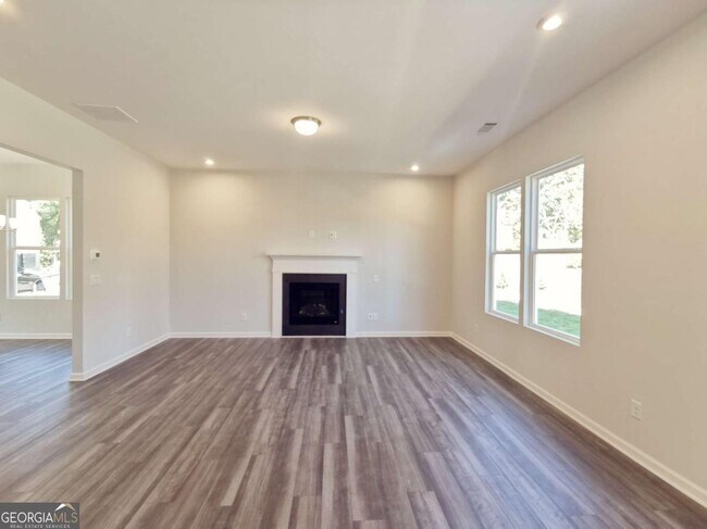Building Photo - 1427 Ridge Rd