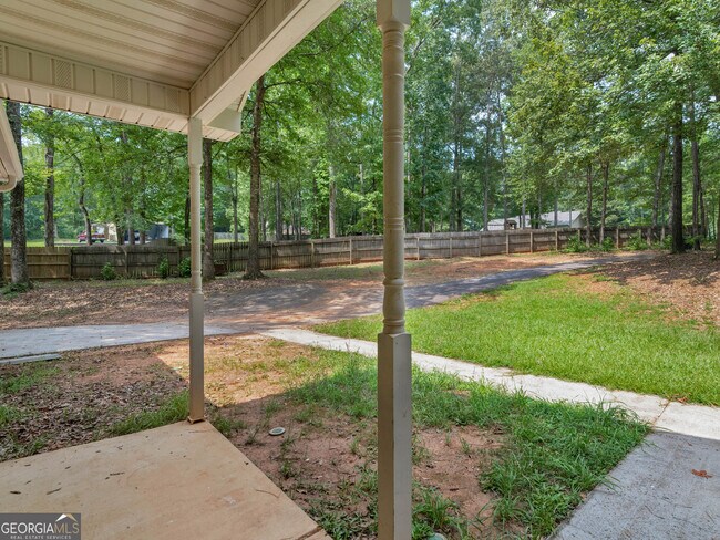 Building Photo - 520 Butler Bridge Dr