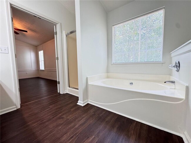 Building Photo - 3945 Brushy Creek Way