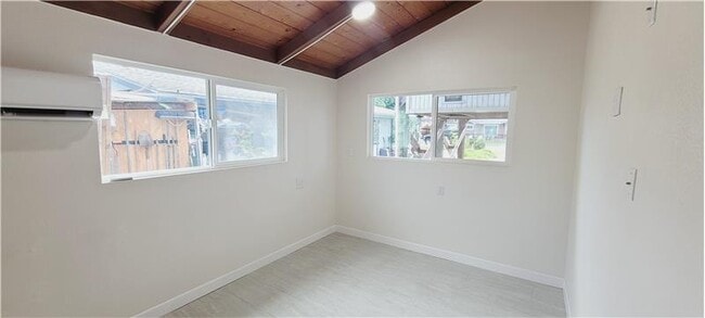 Building Photo - 5116 Sandmound Blvd
