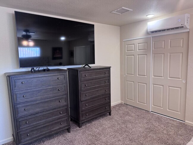 Building Photo - 2261 Sahara Dr