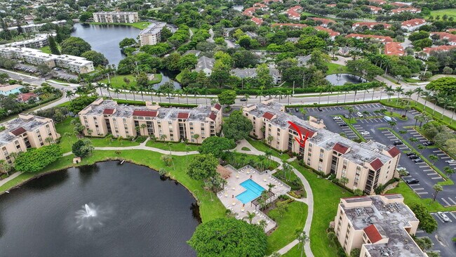 Building Photo - 2255 Lindell Blvd