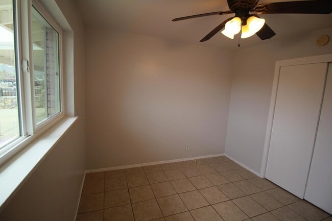 Building Photo - 5725 Waycross Ave