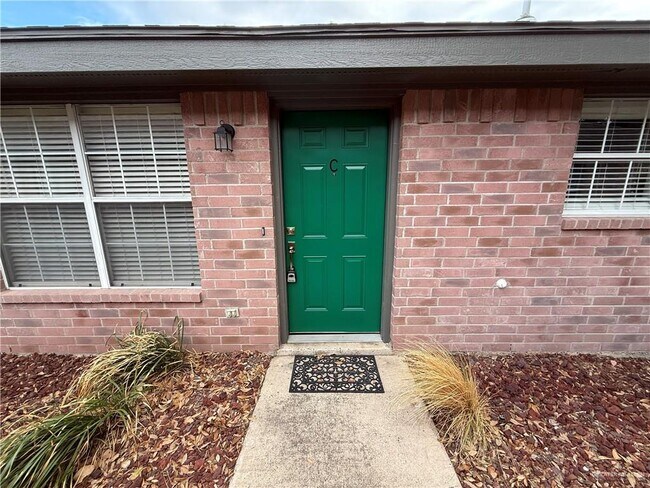 Building Photo - 9 N 8th St