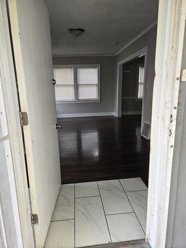 Building Photo - 5529 Michigan Ave