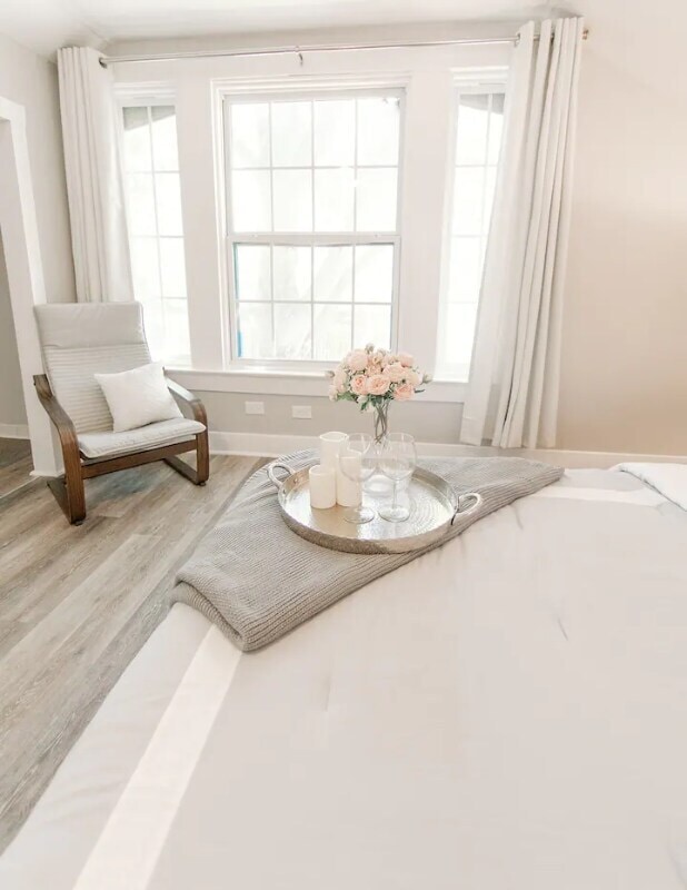 Building Photo - 1002 W Mulberry Ave