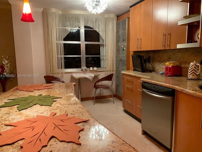 Building Photo - 251 174th St