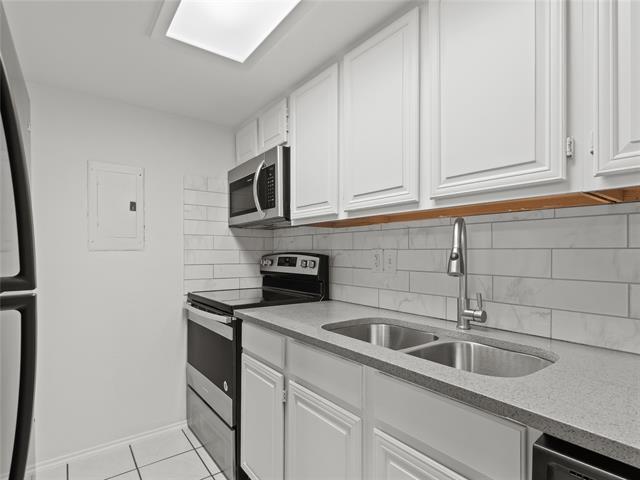 Building Photo - 5757 Martel Ave