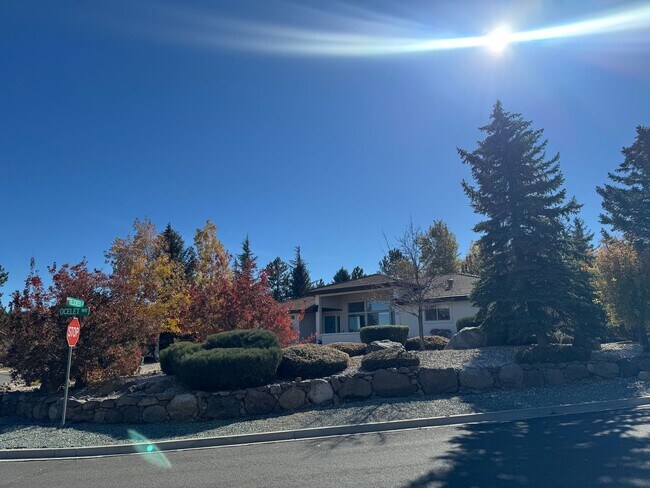 Building Photo - Beautiful Fieldcreek Ranch Exclusive Home