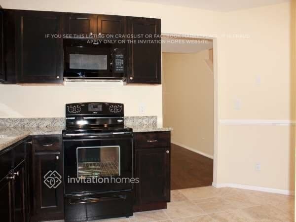 Building Photo - 209 Kittery Ln