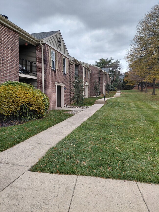 Building Photo - 93 Ramsgate Ct