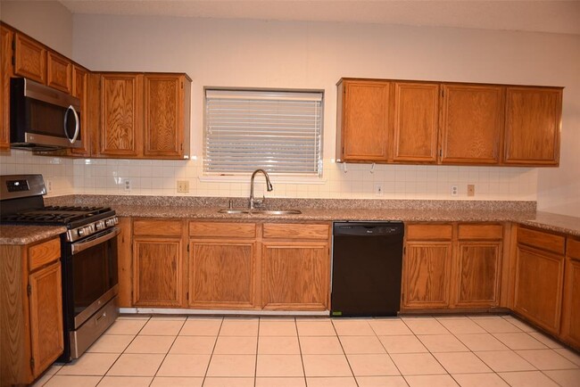 Building Photo - 2811 Grants River Cir