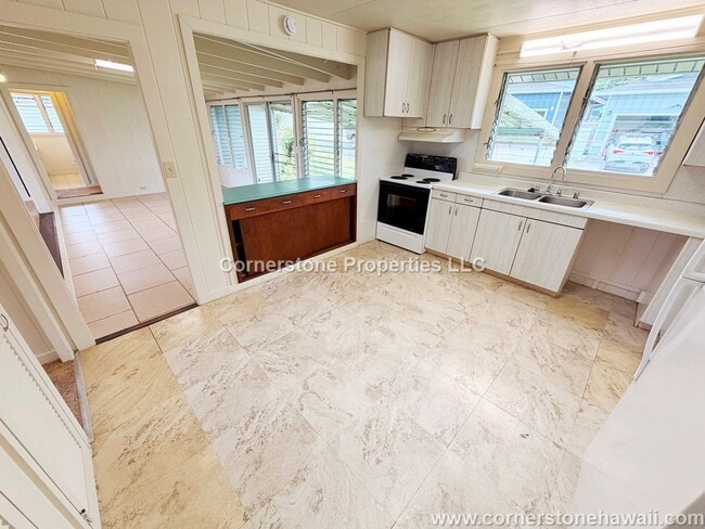 Building Photo - 45-583 Paleka Rd