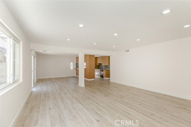Building Photo - 714 E Orange Grove Ave