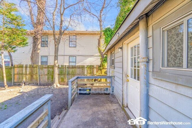 Building Photo - 112 W Seaview Ave