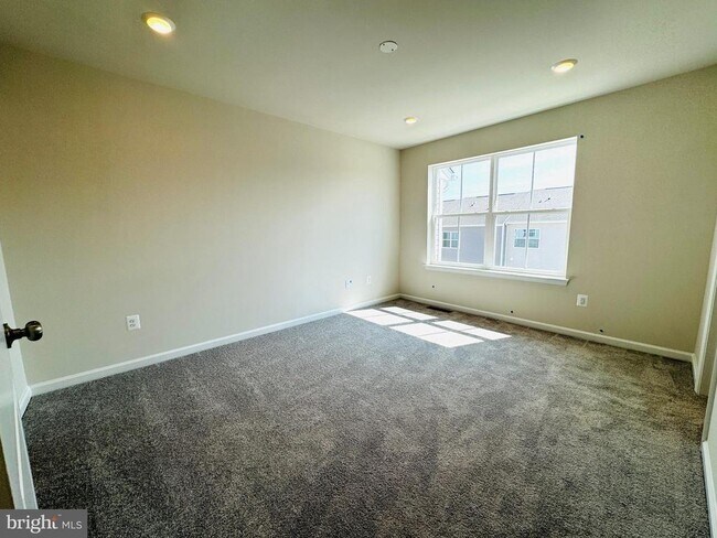 Building Photo - 12 BROOKFIELD Mews