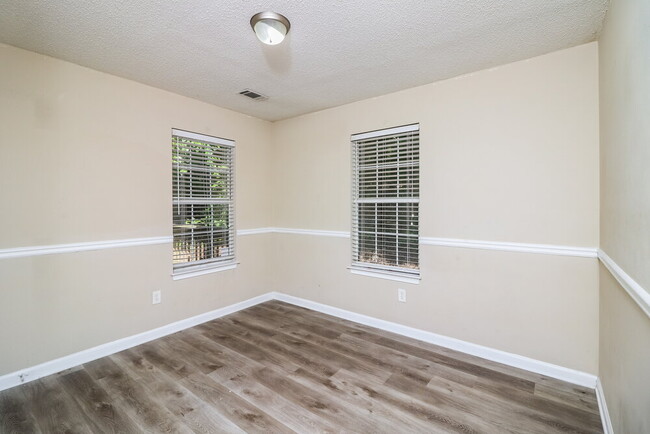 Building Photo - 1466 Fall Creek Trce