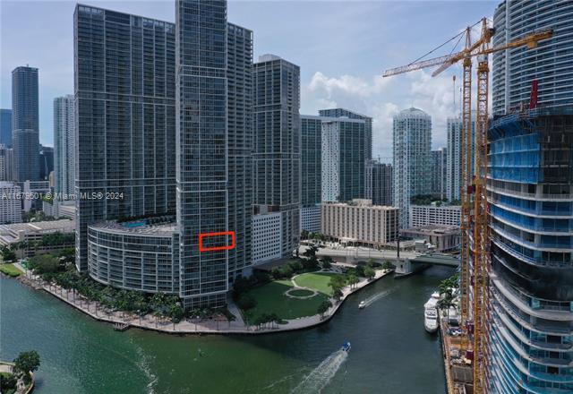 Building Photo - 465 Brickell Ave