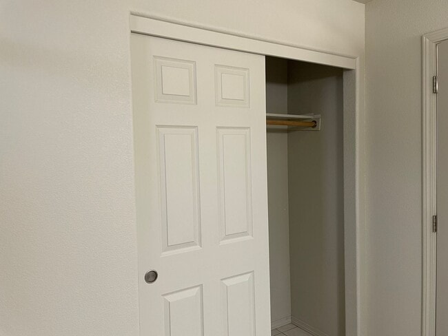 Building Photo - Great 3 Bedoom 2 Bath Home