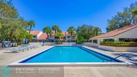 Building Photo - 402 Sea Oats Dr