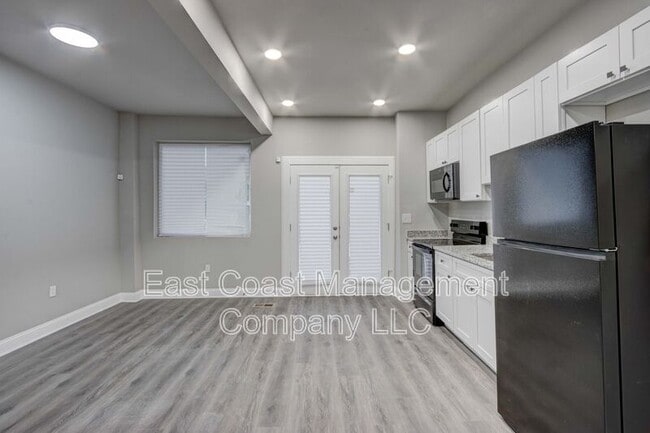 Building Photo - 2619 Loyola Northway