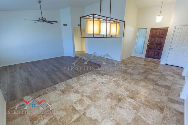 Building Photo - 5513 E Terry Dr