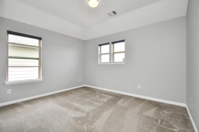 Building Photo - 14018 Harmony Ridge Trl