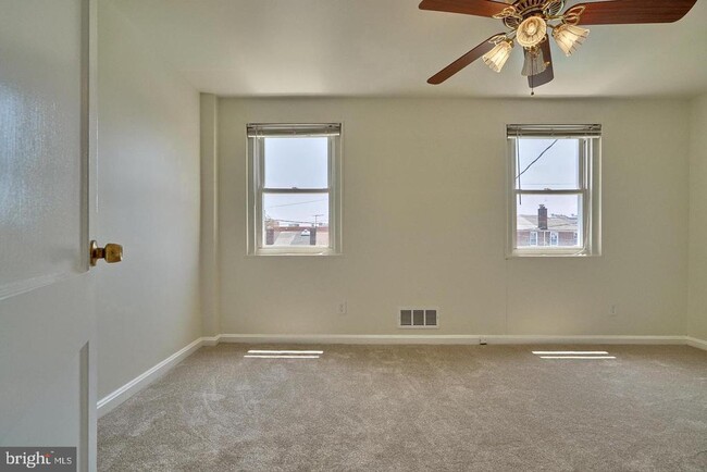 Building Photo - 7731 Wynbrook Rd