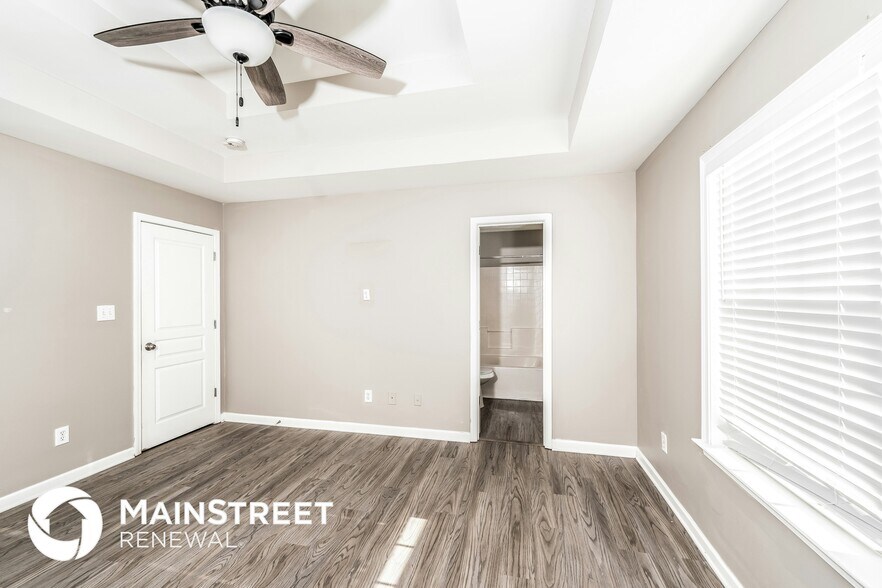 Building Photo - 865 Moonlite Dr