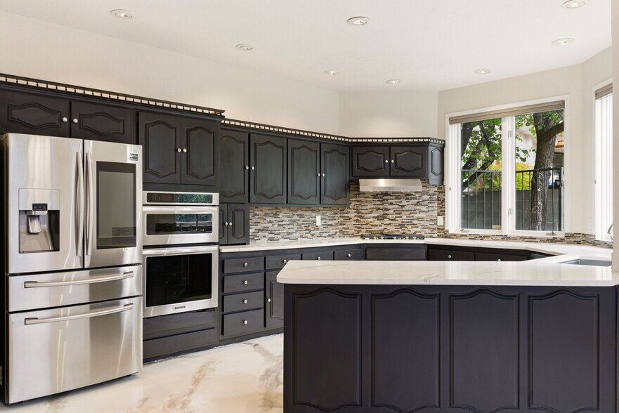 Building Photo - 9706 Tanoan Dr NE