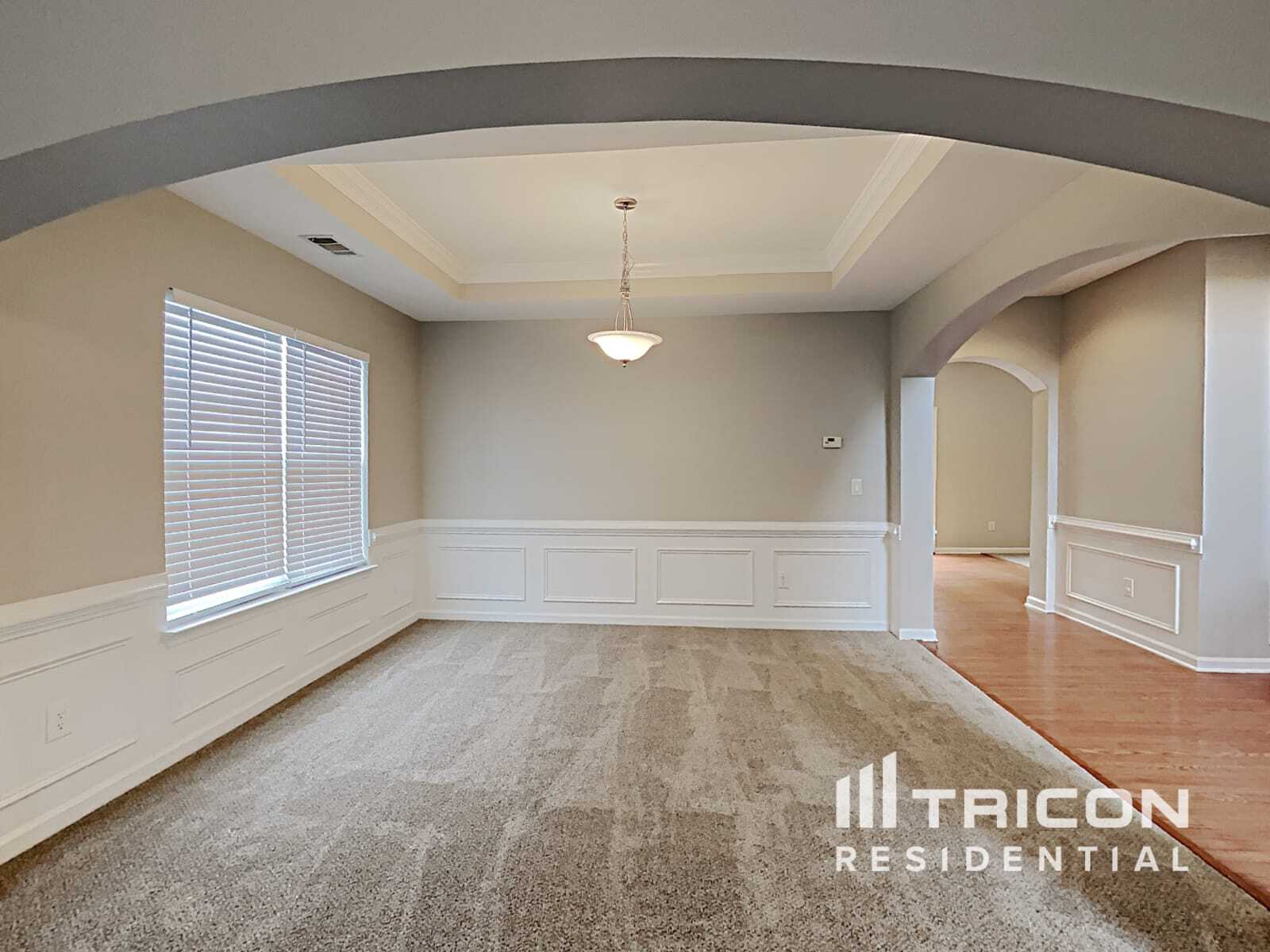 Building Photo - 7751 Parkside Dr