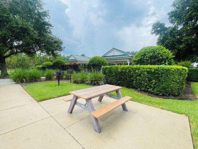 Building Photo - WATERS EDGE/LK NONA-8641 Bradleys Landing St Orlando FL 32827