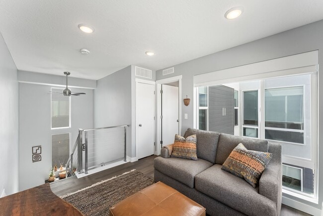 Building Photo - 6682 Serviceberry Dr