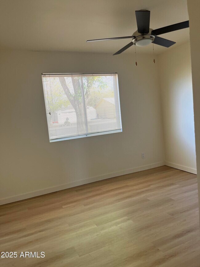 Building Photo - 626 N Hosick Cir