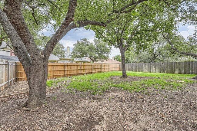 Building Photo - 3217 Tehama Ct