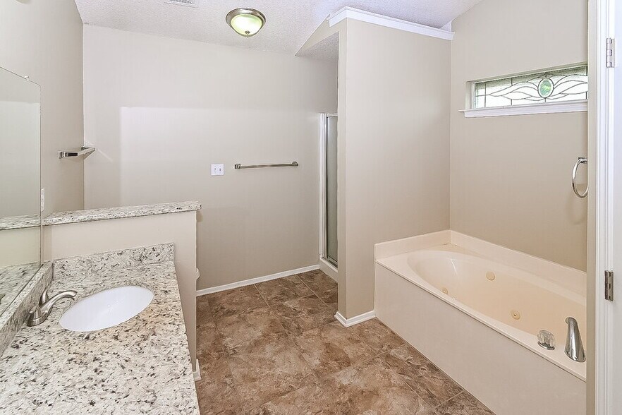 Building Photo - 9161 Preakness Dr