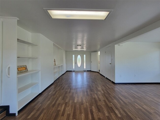 Building Photo - 1112 VZ Co Rd 1703