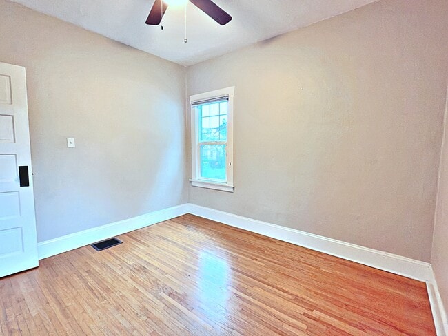 Building Photo - 4631 SE Clinton St