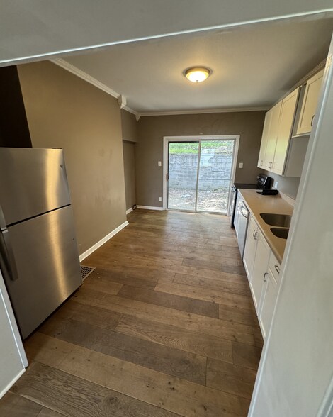 Building Photo - 1635 Methyl St