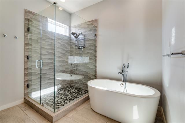 Building Photo - 4977 Zuma Ct