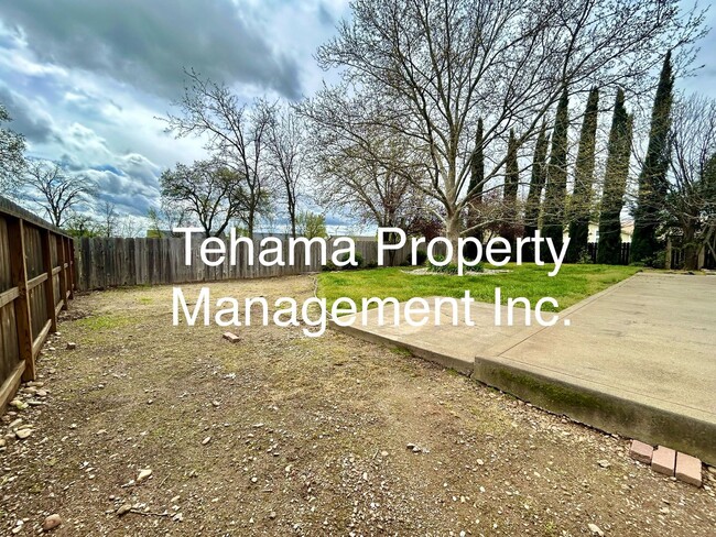 Building Photo - Updated 3 bedroom 2 bathroom in Cottonwood...