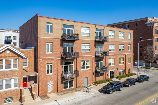 Building Photo - 2300 W Diversey Ave