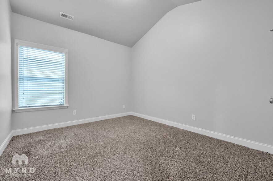 Building Photo - 8304 Stillwater Cir