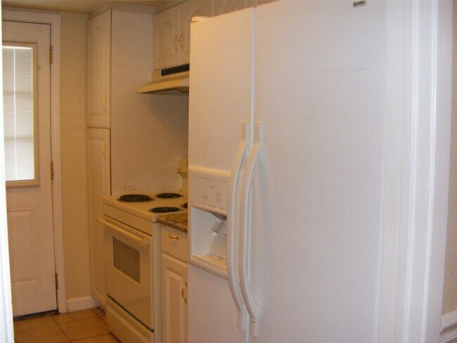 Building Photo - 7037 Chasewood Dr